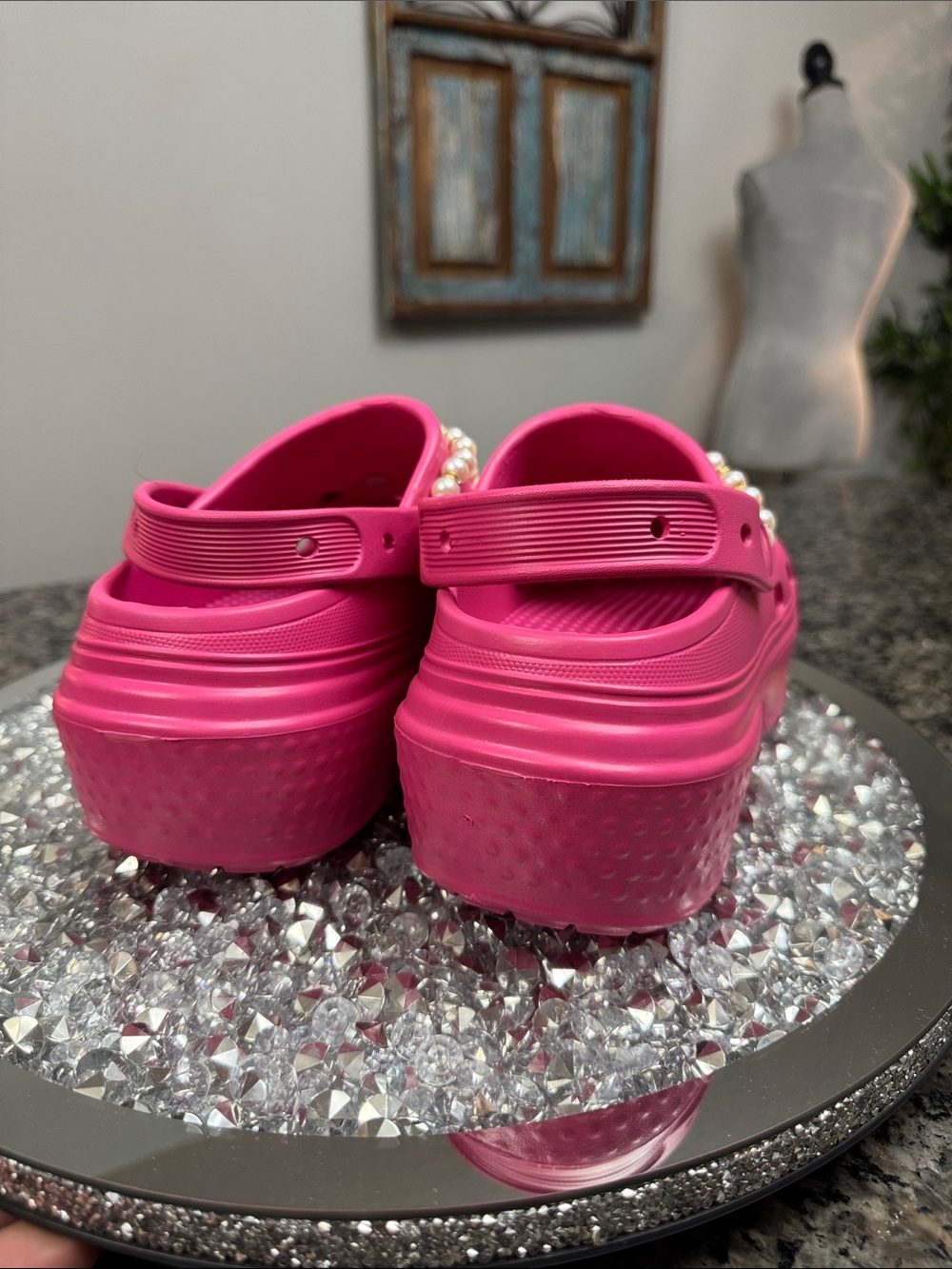 Rouge Helium Fuchsia Jeweled Pearl-Trim Clog Slides NWOT - Picture 8 of 10